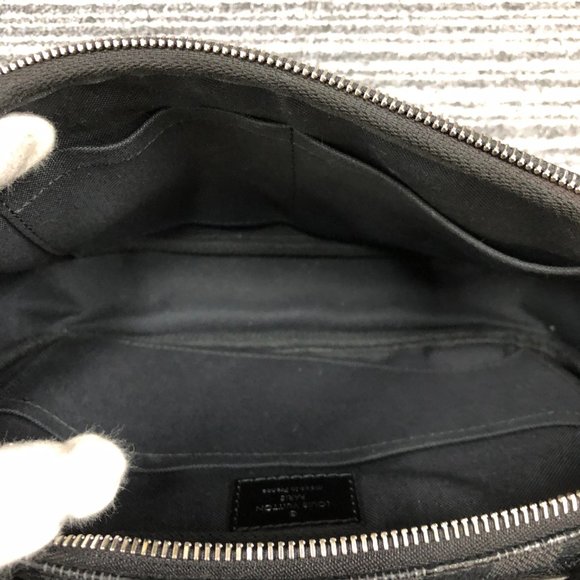 Louis Vuitton Damier Graphite Ambrel Body Bag - Picture 14 of 16